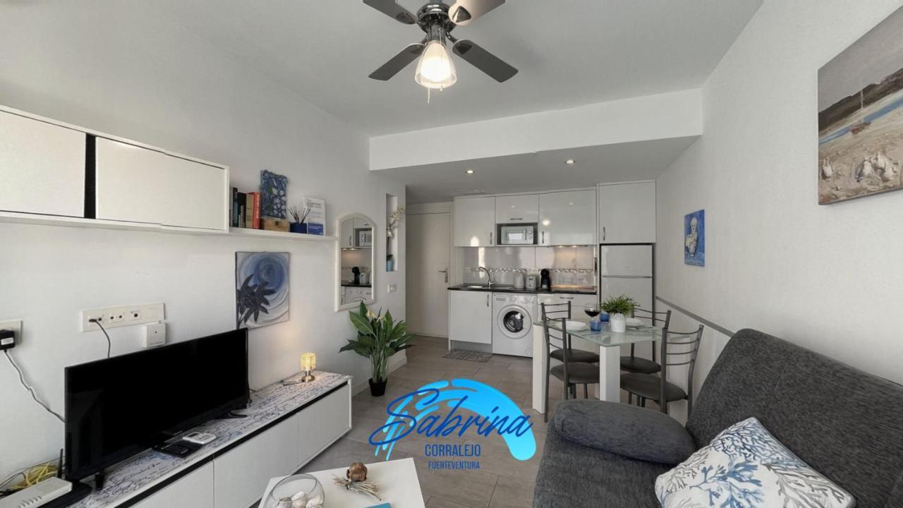 Grazioso Appartamento Al Bristol Sunset Vista コラレホ エクステリア 写真