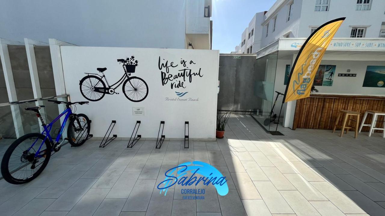 Grazioso Appartamento Al Bristol Sunset Vista コラレホ エクステリア 写真